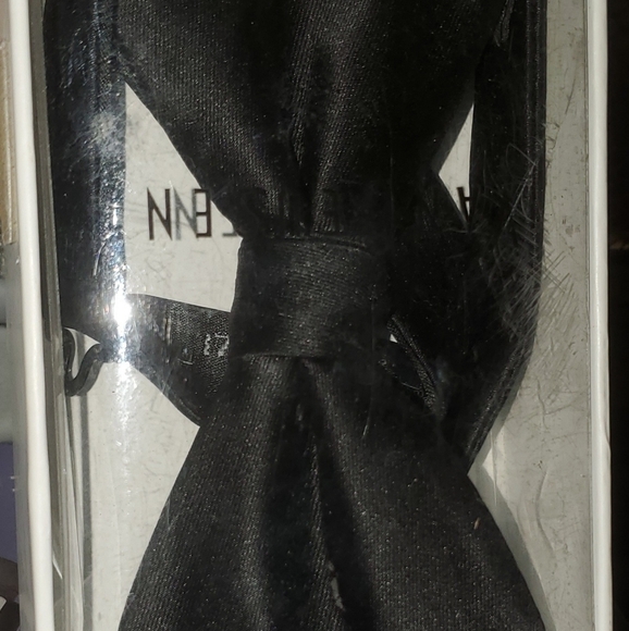 Tuxedo/Formal Accessory - Picture 4 of 4